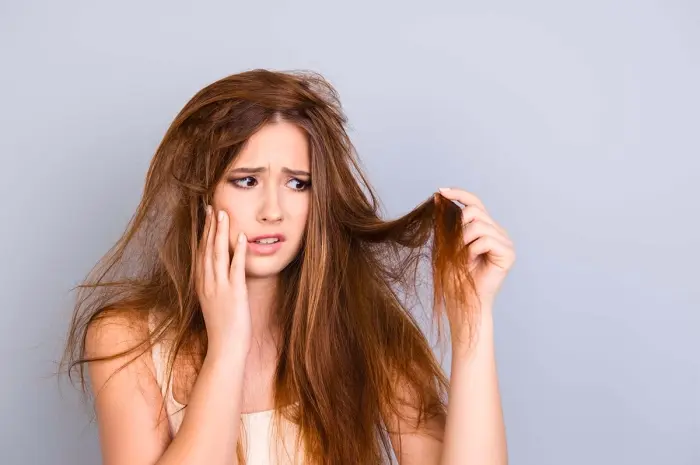 Cara Mengatasi Rambut Kering dan Mengembang